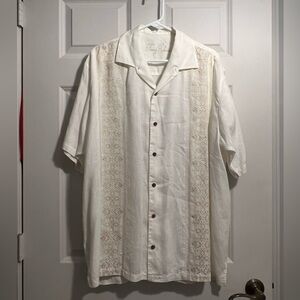 TOMMY BAHAMA 100% LINEN MENS BUTTON DOWN SHIRT WITH EMBROIDERED EMBELLISHMENT
